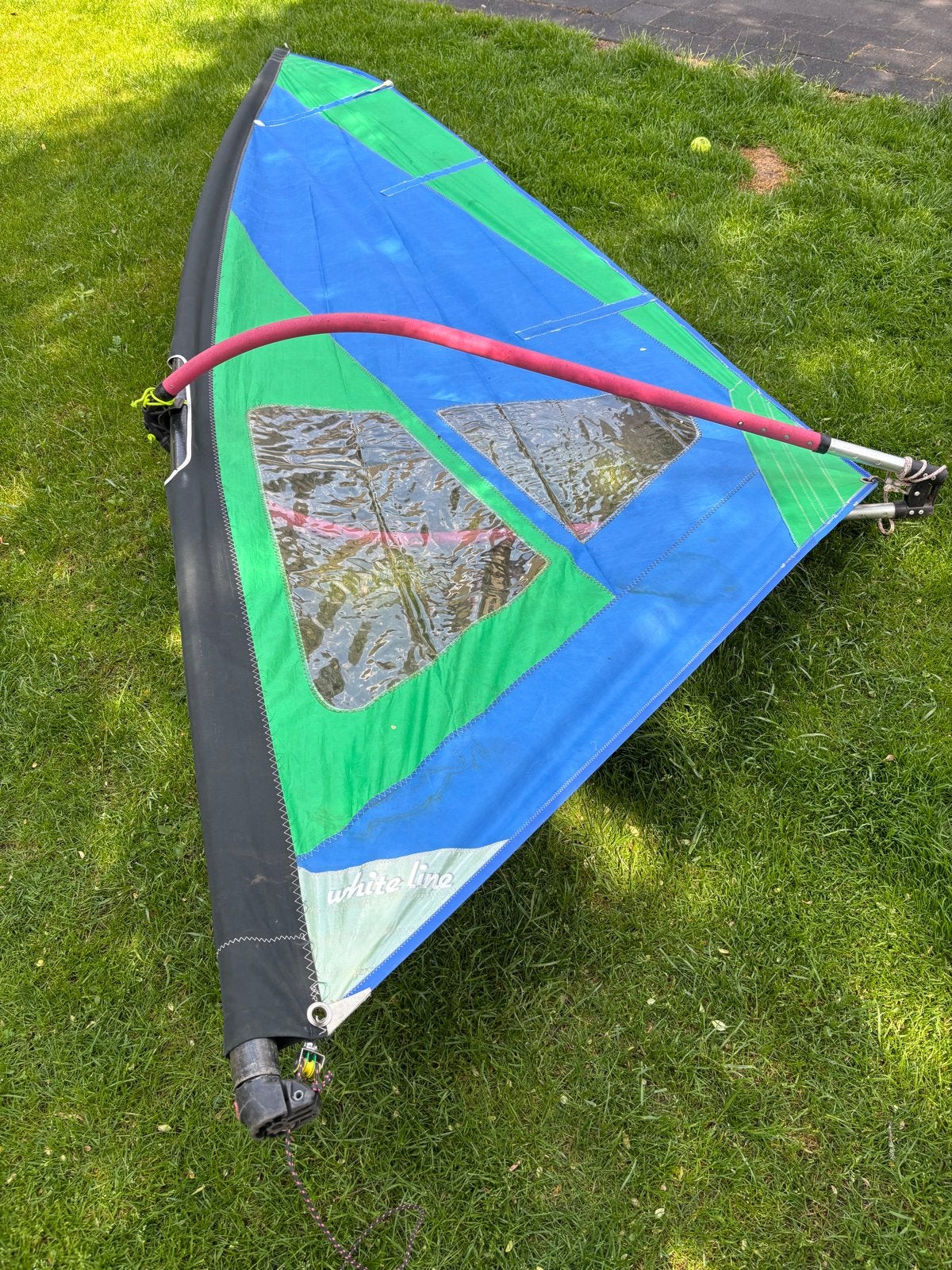 Kinder surfzeil compleet met mast, giek en touwen, Gebruikt, Minder dan 3.5 m², Complete set, Met ophaalkoord