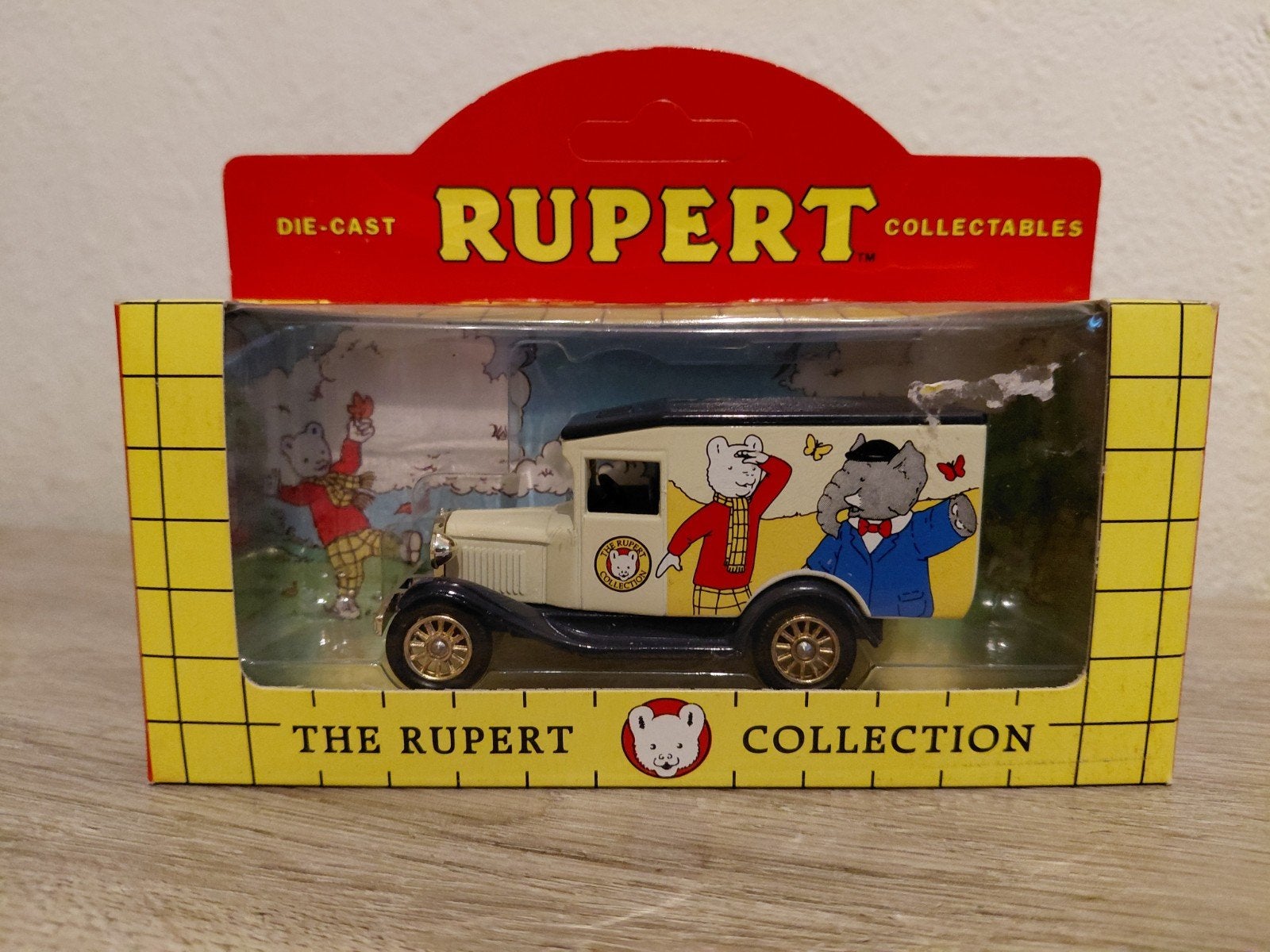 'Rupert the Bear' 1930 Model 'A' Ford Van, Overige merken, Auto, Verzenden, 1:32 tot 1:50