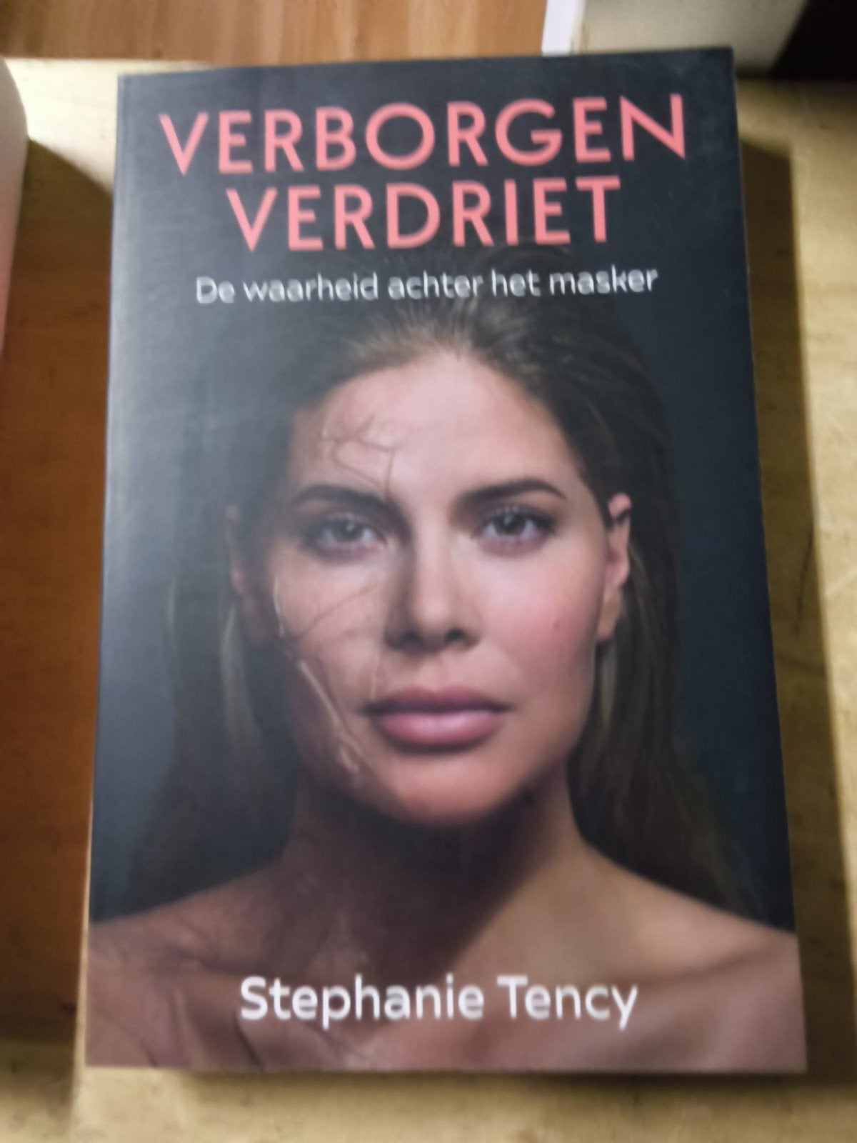 Boek: Onbreekbaar - Het Legioen 1 door Kami Garcia, Boeken, Ophalen of Verzenden, Gelezen, Kami Garcia, Nederland