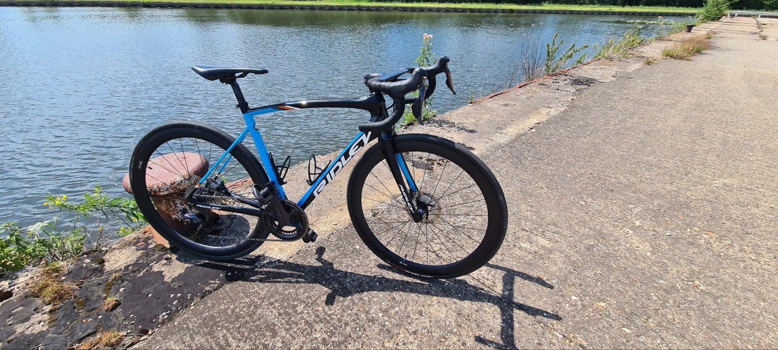 Ridley Fenix SL Disc
Maat S
Shimano Ultegra Di2 Elektronisch, Carbon, Meer dan 20 versnellingen, 53 tot 57 cm, Ophalen