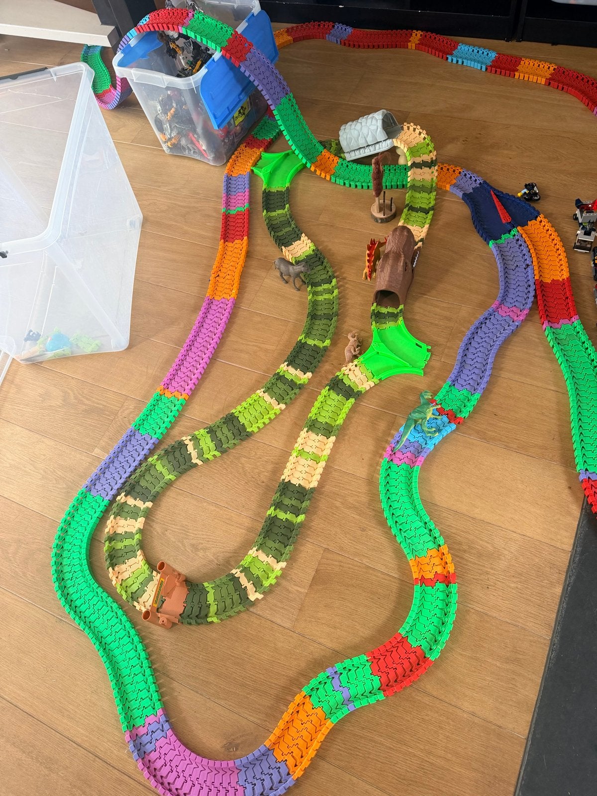 Grote flexibele racebaan met accessoires, Racebaan, Zelf te bouwen, Zo goed als nieuw, Overige aandrijving