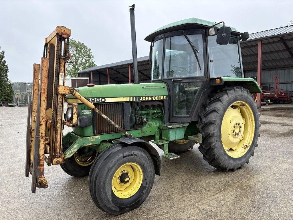 John Deere 2250 + Hefmast, Zakelijke goederen, Agrarisch | Tractoren, John Deere, JDFCustomerSupport@JohnDeere.com, John-Deere-Strasse 169190
Walldorf, DE