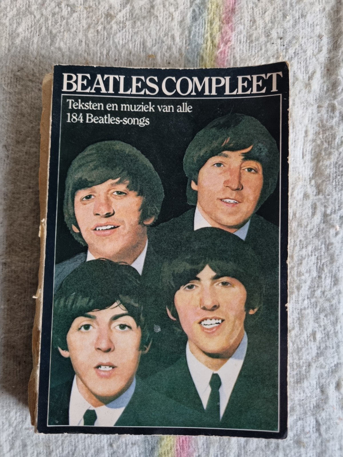 Beatles Compleet: Teksten en Muziek van 184 Songs, Boeken, Ophalen of Verzenden, Gelezen, Artiest, John Lennon, Paul McCartney, George Harrison, Ringo Starr