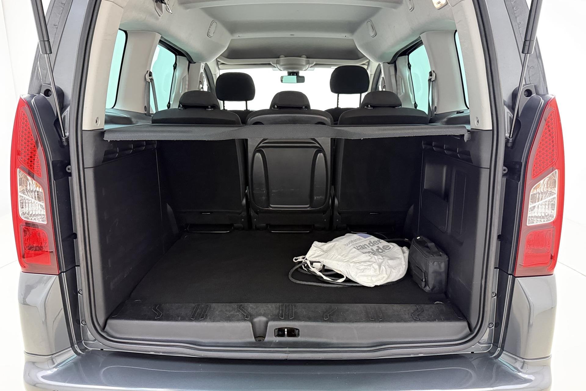 Peugeot Partner Tepee Electric Active | Airco Automatisch |, Auto's, Peugeot, Stof, Gebruikt, 405 min, 30 min