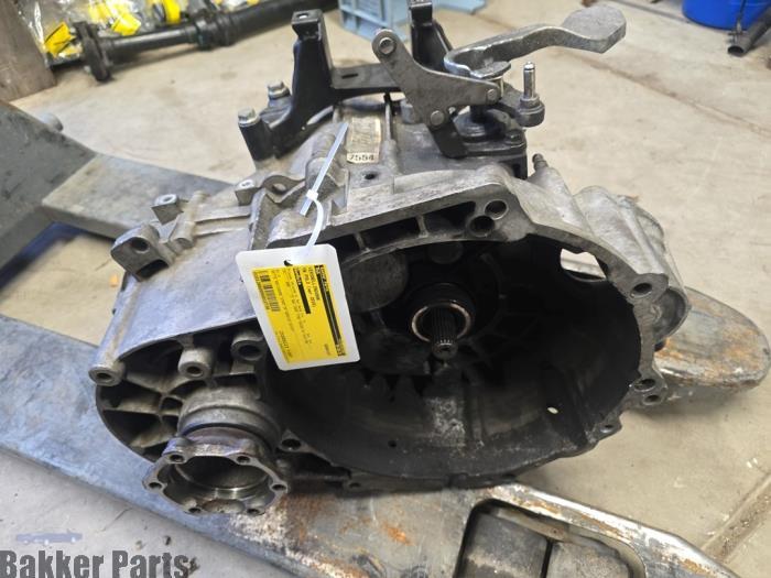Versnellingsbak van een Volkswagen Polo, Auto-onderdelen, Transmissie en Toebehoren, Volkswagen, Gebruikt, 3 maanden garantie