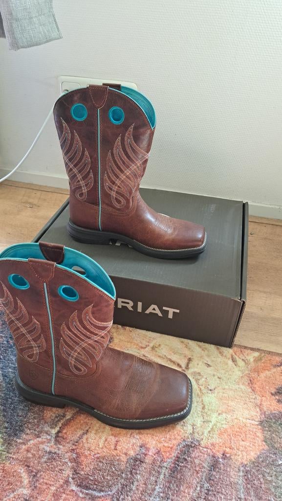 Ariat nieuwe laarsjes maat 40, Ophalen of Verzenden, Nieuw, Schoenen