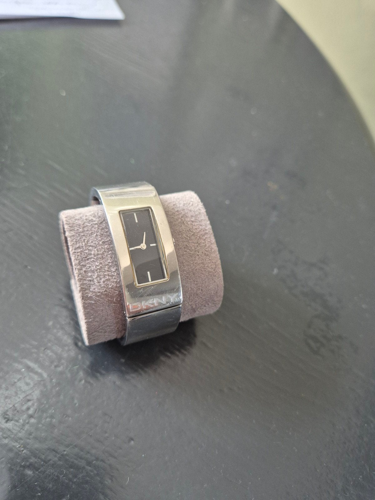 DKNY dames vintage horloge, 19 tot 20, Ophalen of Verzenden, Zo goed als nieuw, Dame