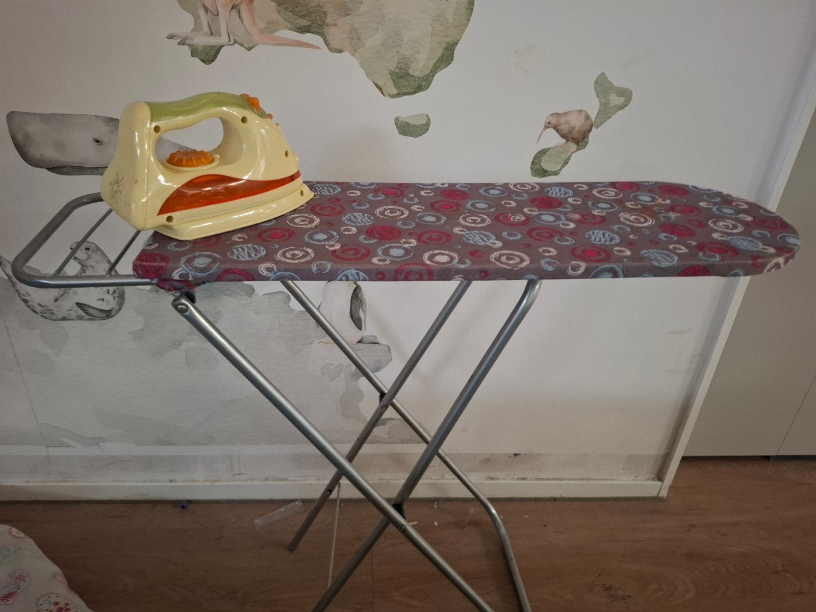 Kinder strijkplank, Ophalen, Gebruikt