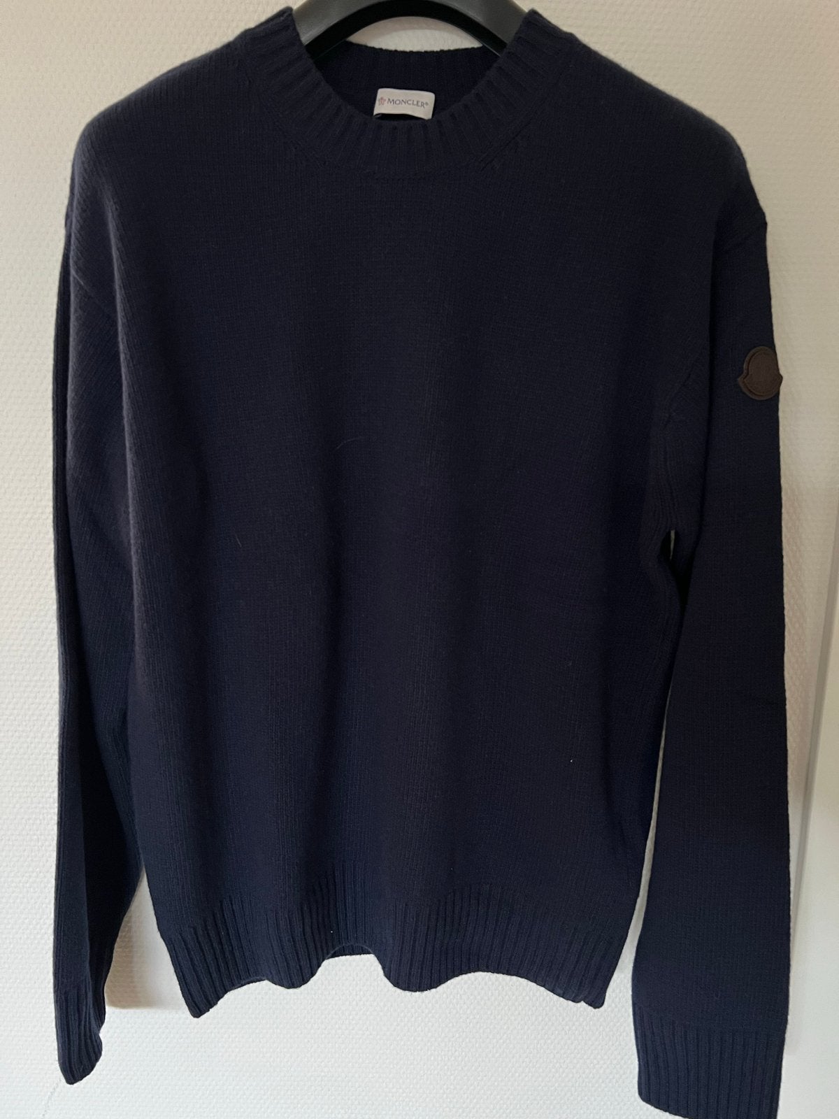 Moncler Trui XL Grof Gebreid Donkerblauw Nieuw met Kaartjes, Ophalen of Verzenden, Nieuw, Maat 56/58 (XL), Blauw