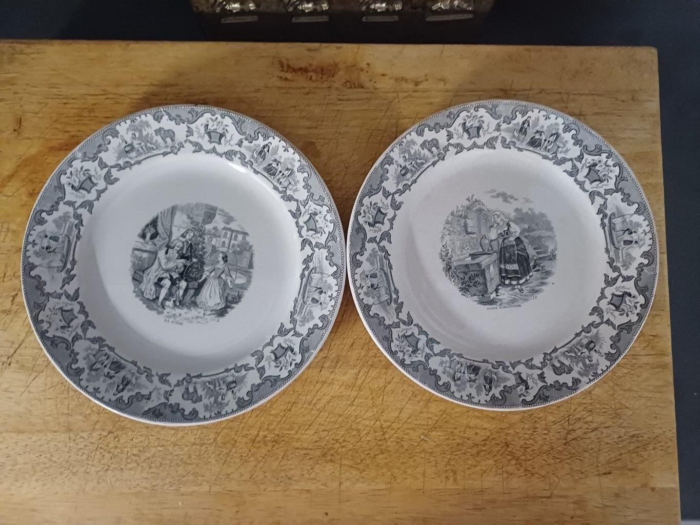 Antieke Franse Borden genummerd 1 prachtige randen en decor, Antiek en Kunst, Verzenden