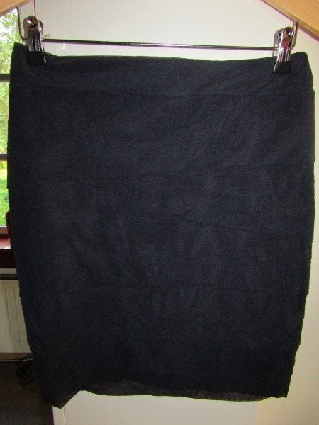 E298 ENVY mt  L rok donkerblauw chiffon laagjes, Maat 42/44 (L), Zo goed als nieuw, Knielengte, Envy