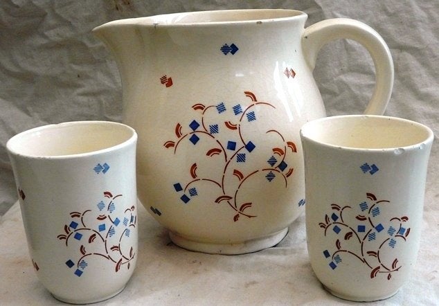 Melk / Waterkan & 2 Bekers Porselein, Steingut Colditz, DDR., Ophalen of Verzenden, Gebruikt, Porselein, Overige typen