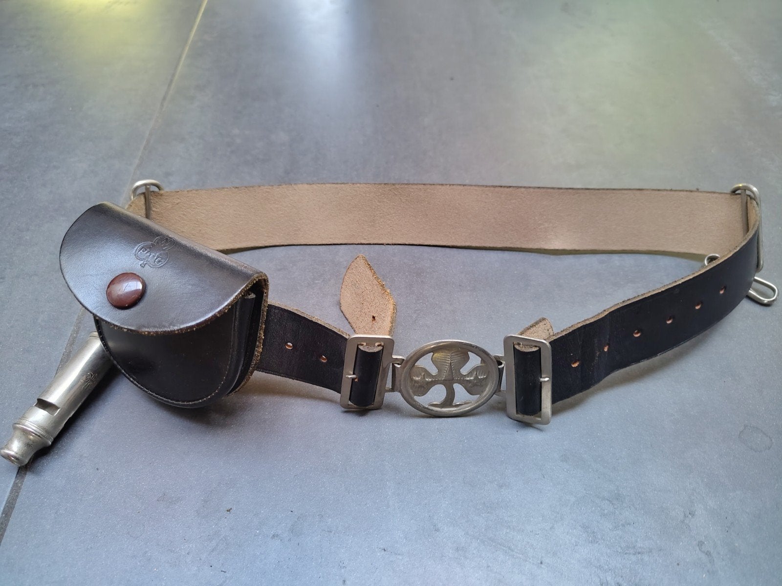 Scoutblouse dames maat 38, sjaal en riem., Verzamelen, Scouting, Ophalen of Verzenden, Gebruikt, Kleding