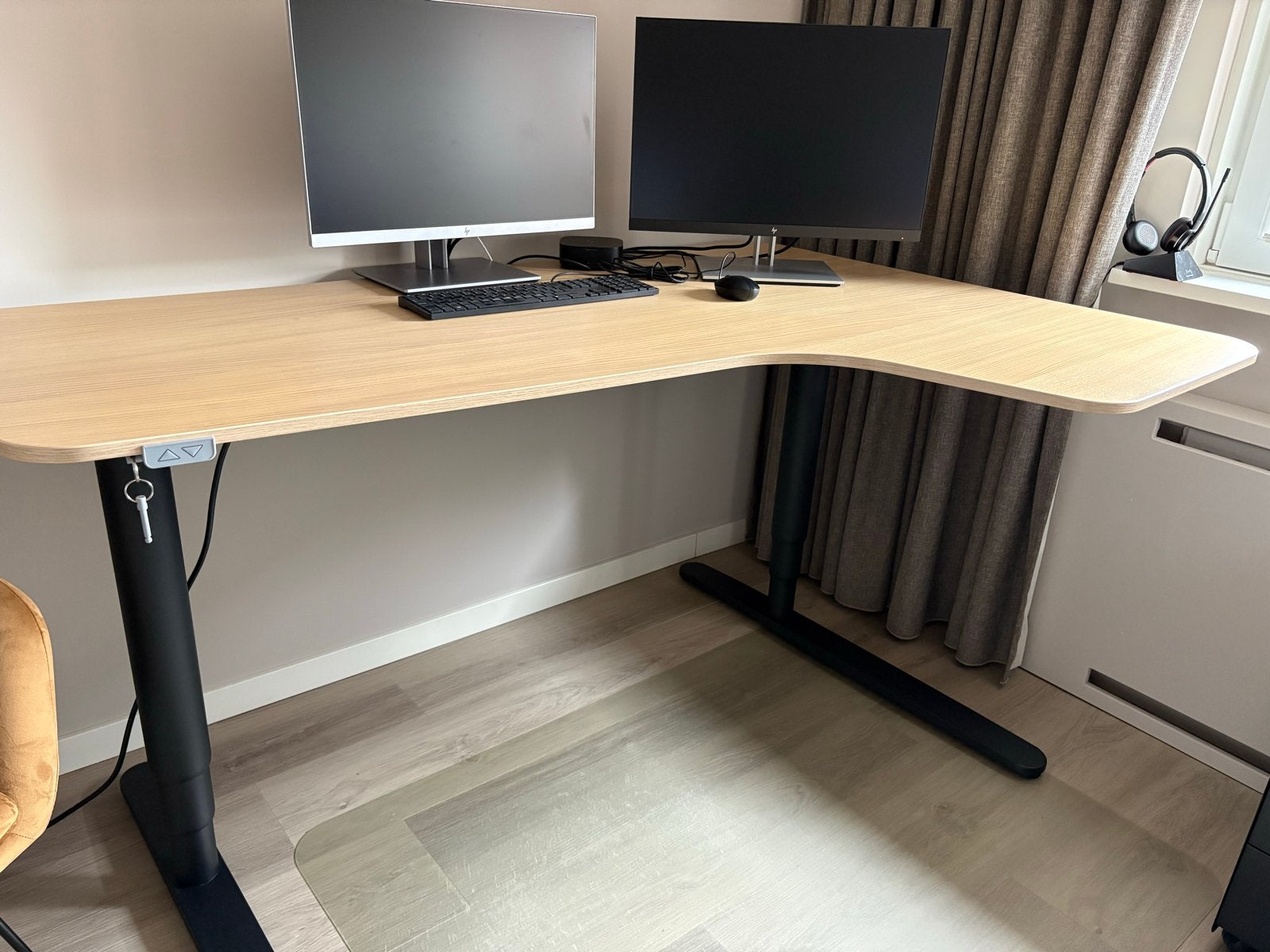 Hoek Zit-sta Bureau - Elektrisch Verstelbaar, Ophalen, Elektrisch, Hout, Hoekbureau