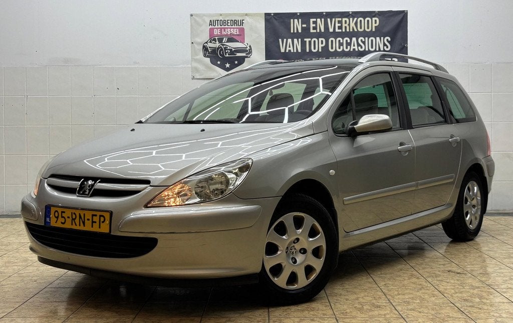 Peugeot 307 SW 1.6 16V Premium/7P/NW APK/2DE EIG, Stof, Gebruikt, 4 cilinders, 700 kg