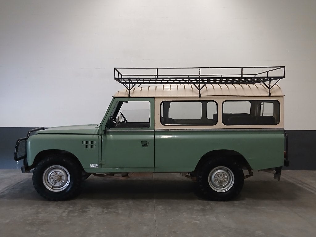 Land Rover 109, 2.5D, bj 1988, youngtimer,100% roestvrij, Auto's, Land Rover, 4 cilinders, Bedrijf, Vierwielaandrijving, SUV of Terreinwagen