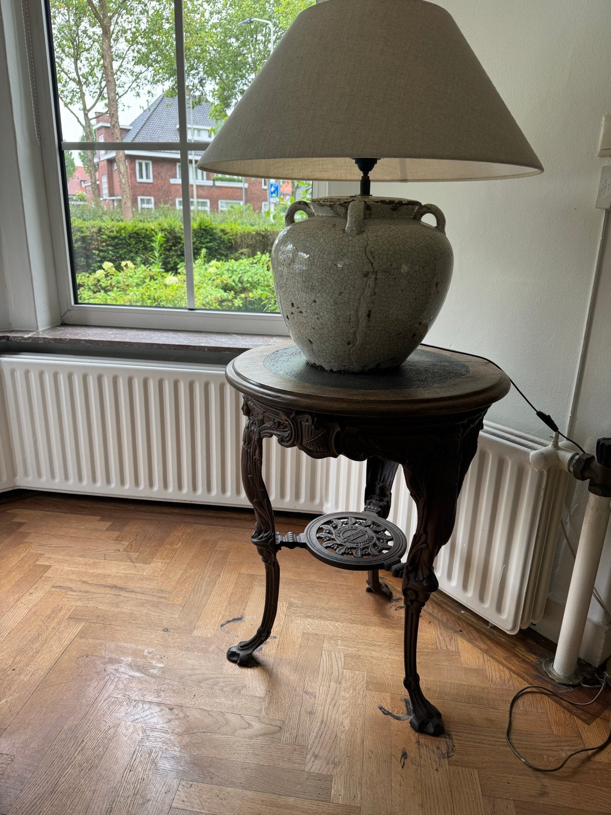 Antieke gietijzeren tafel met hout blad, Ophalen
