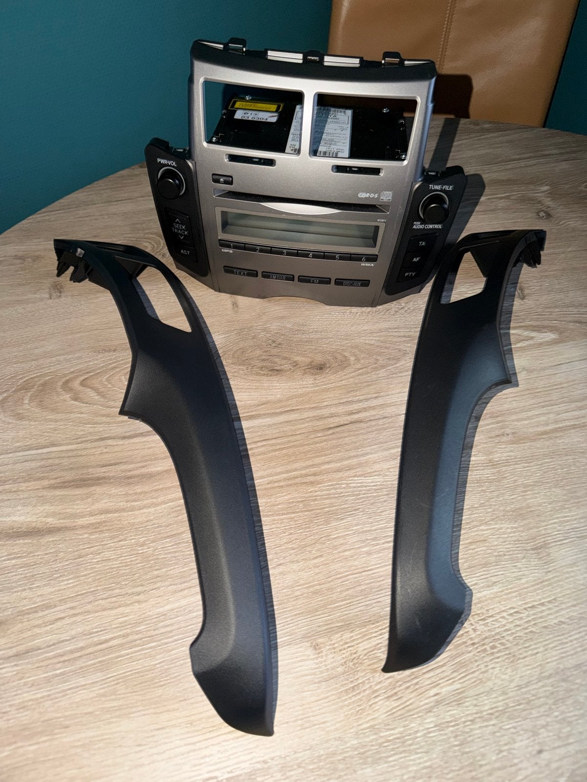 Originele Toyota Yaris 2011 radio met frame, Auto diversen, Autoradio's, Ophalen, Gebruikt