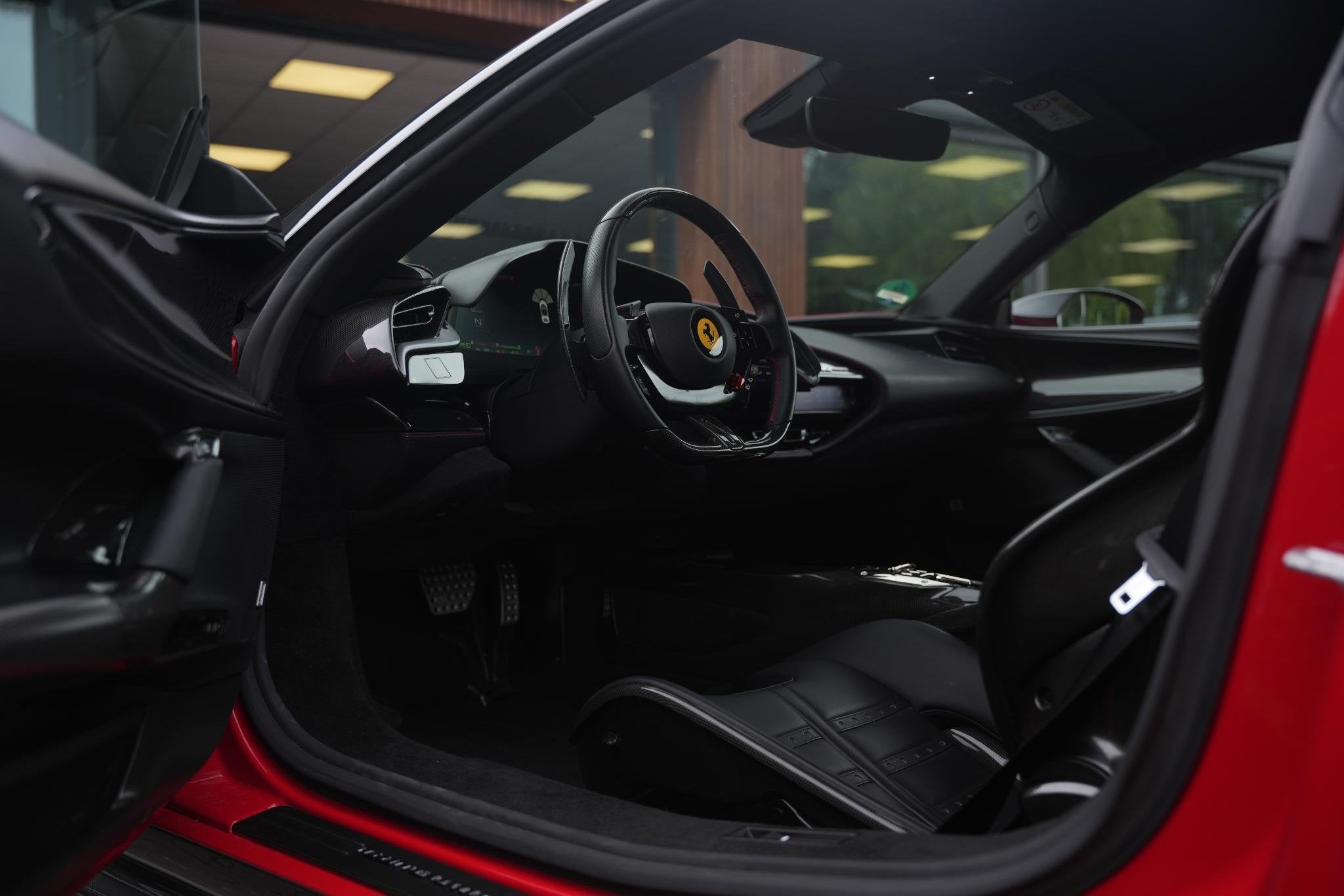 Ferrari SF90 Stradale 4.0 V8 Assetto Fiorano Fiorano Pack Ca, Auto's, Automaat, 8 kWh, Stof, Plug-in hybride