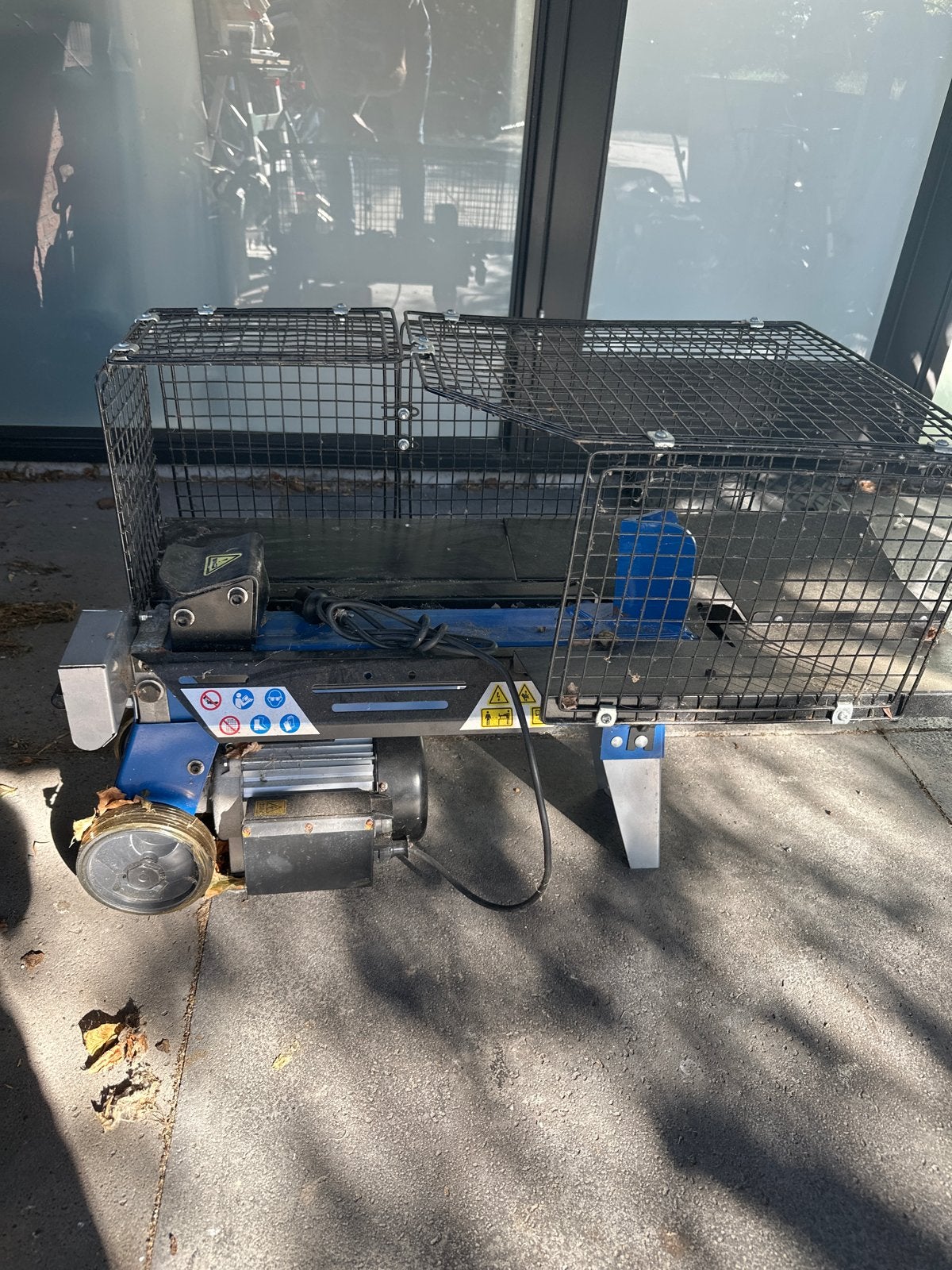 Elektrische Houtklover, Ophalen