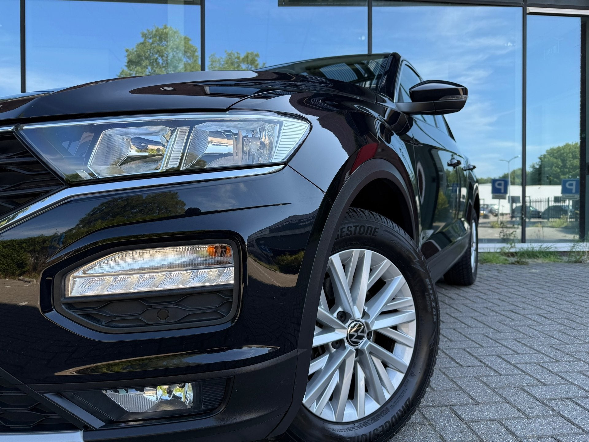 Volkswagen T-Roc 1.0 TSI Style Business - Navi - Airco - Par, Voorwielaandrijving, Dealer onderhouden, Stof, Gebruikt