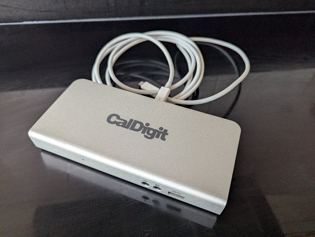 CalDigit thunderbolt docking station, Computers en Software, Ophalen of Verzenden, Zo goed als nieuw, CalDigit, Docking station