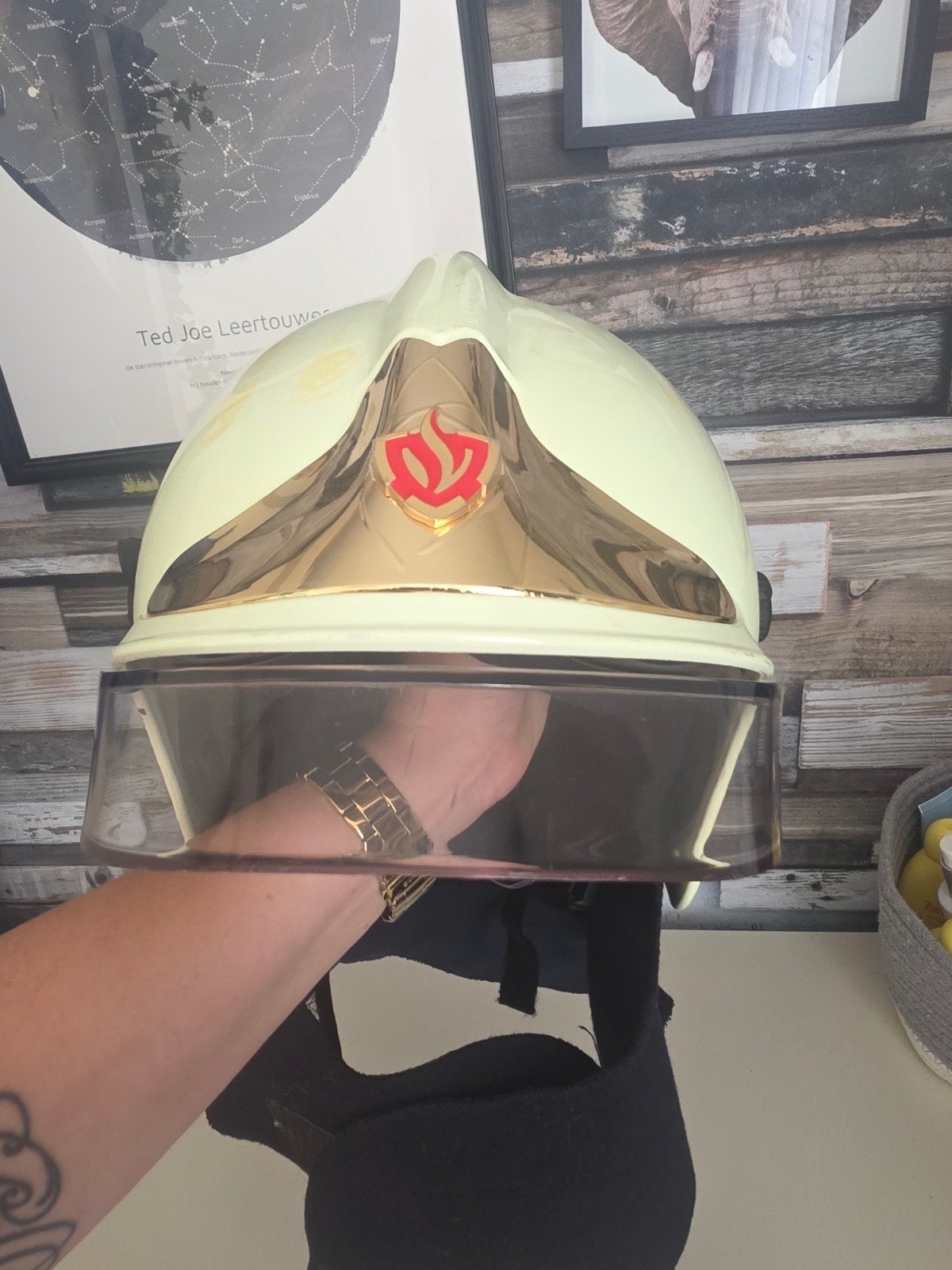 Vintage MSA Gallet Brandweerhelm met Gouden Accenten, Ophalen of Verzenden