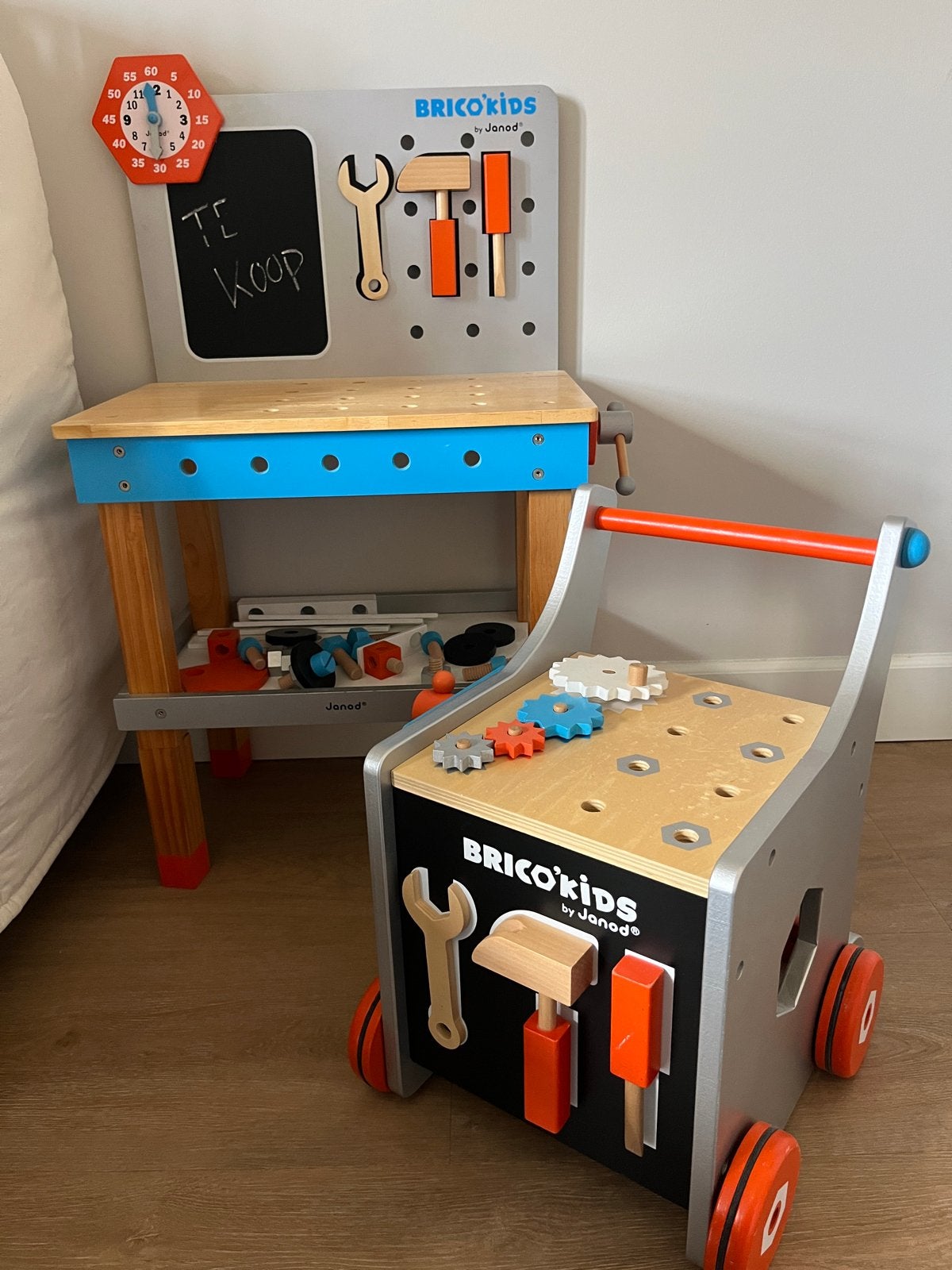 Janod Brico'Kids Werkbankje & Loopwagen - Ideaal cadeau!, Ophalen, Gebruikt, Bouwen