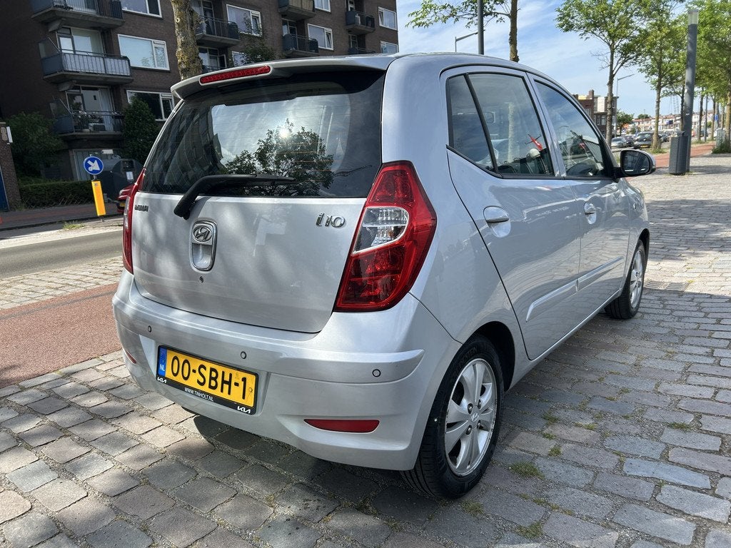 Hyundai i10 1.1 i-Catcher Airco Applecarplay navi (bj 2011), Euro 5, Stof, Gebruikt, 4 cilinders