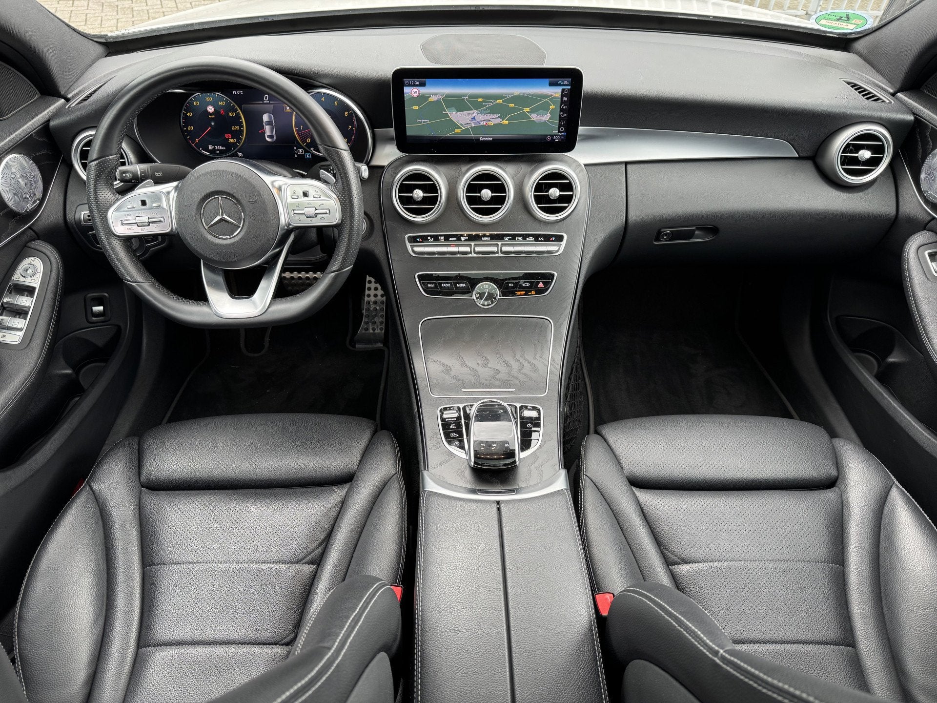 Mercedes-Benz C-Klasse 180 Premium Plus Pack AMG-line Widesc, Automaat, 12 maanden, Wit, Sedan