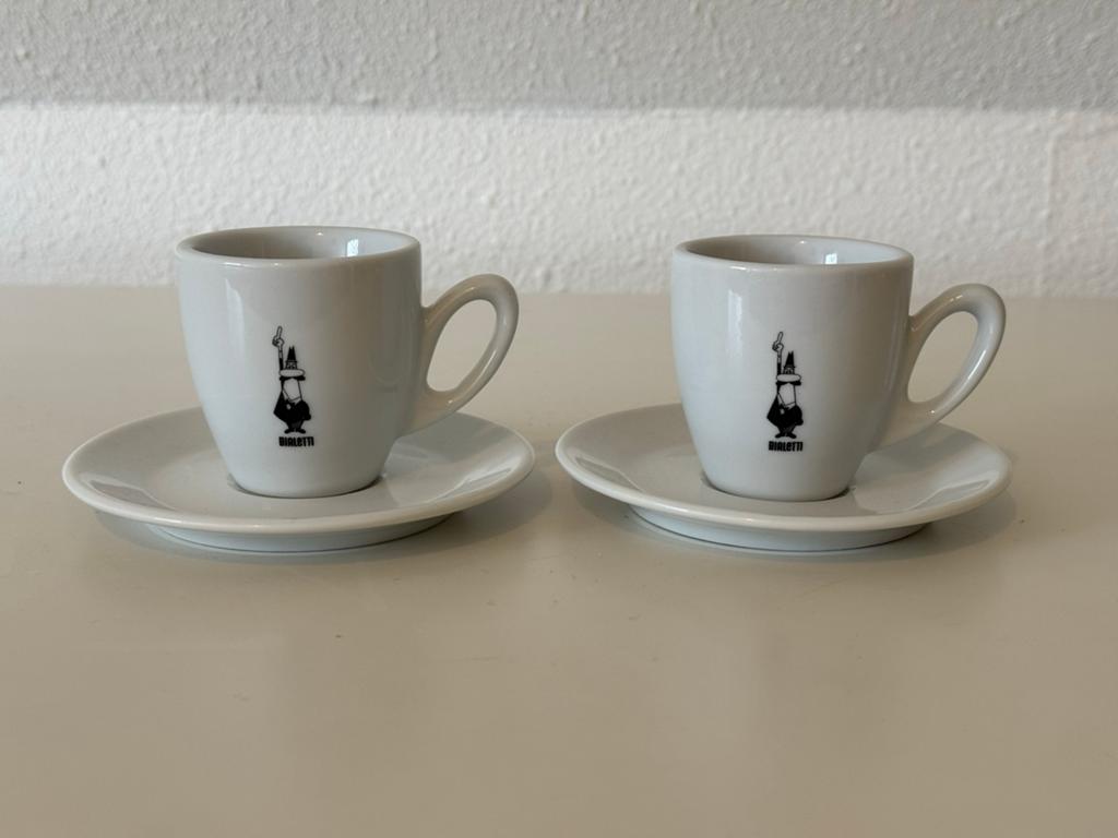 Bialetti Espressokopjes met Schotels - Set van 2, Ophalen of Verzenden, Zo goed als nieuw