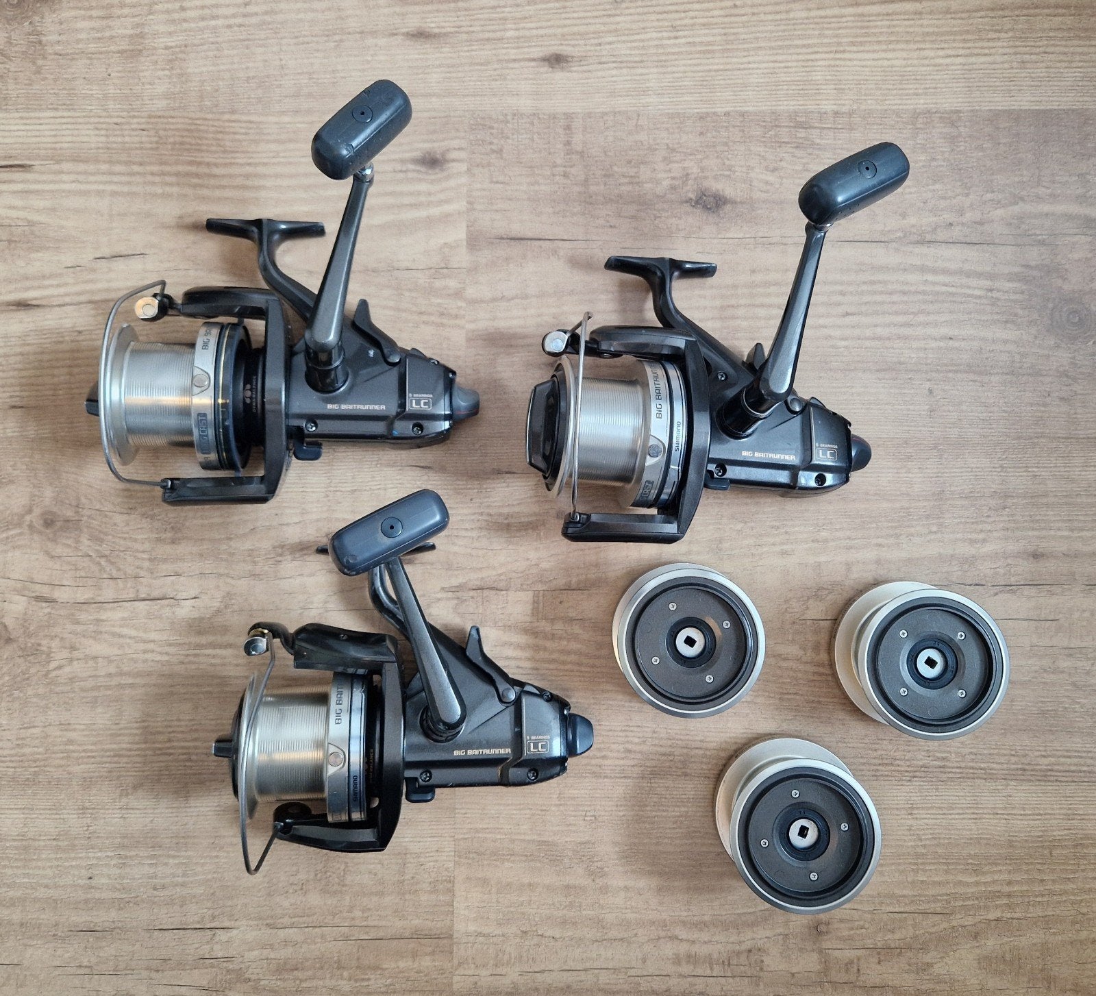 3x Shimano Big Baitrunner LC. Inclusief 3x reservespoelen., Watersport en Boten, Hengelsport | Karpervissen, Ophalen, Gebruikt