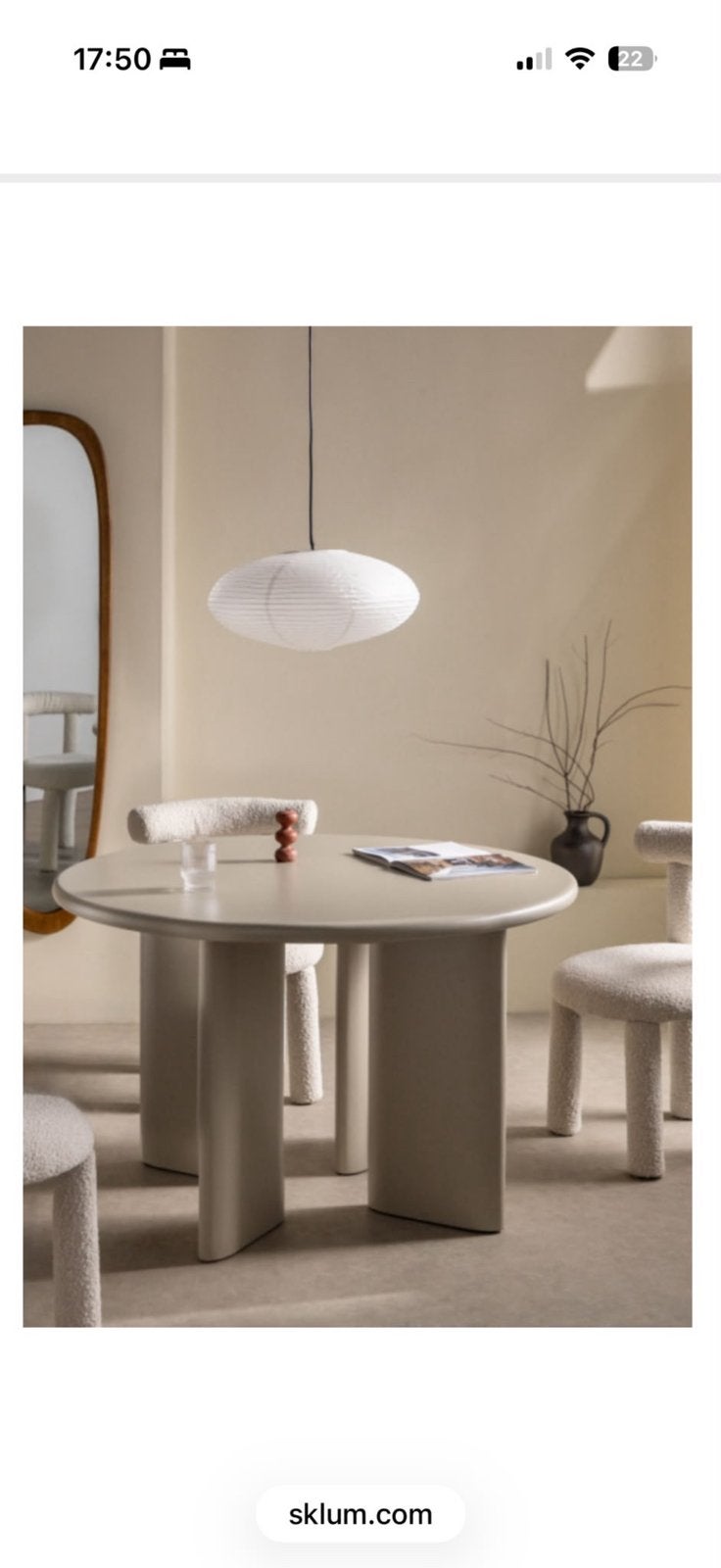 Eettafel + eetstoelen van Sklum
