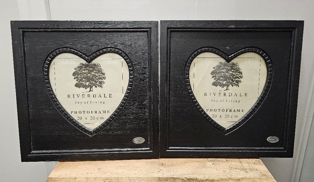 2 LEUKE BROCANTE HOUTEN "RIVERDALE" FOTOLIJSTEN, Gebruikt, Ophalen of Verzenden, Fotolijst, Zwart