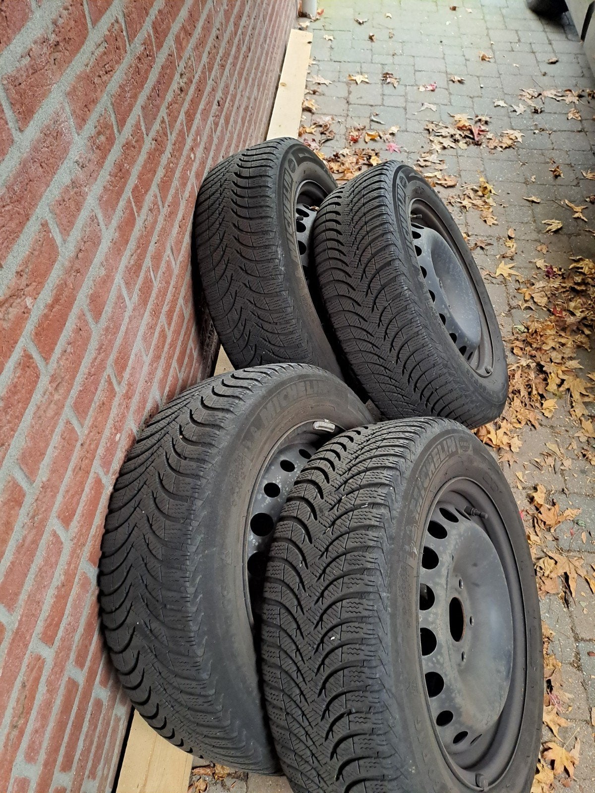 Michelin Alpin Winterbanden met Velg 205/60 R16, 5mm, Ophalen, Gebruikt, 16 inch, Banden en Velgen
