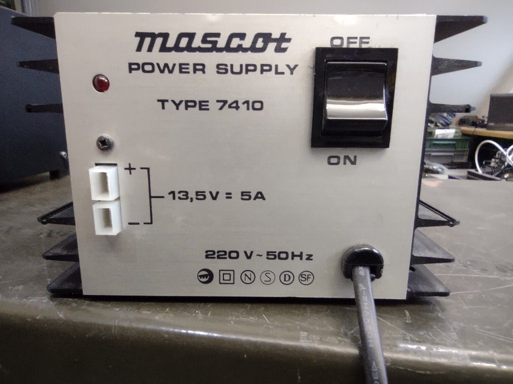 Mascot power supply type 7410 13,5V 5A, Ophalen of Verzenden, Gebruikt, Zender en Ontvanger