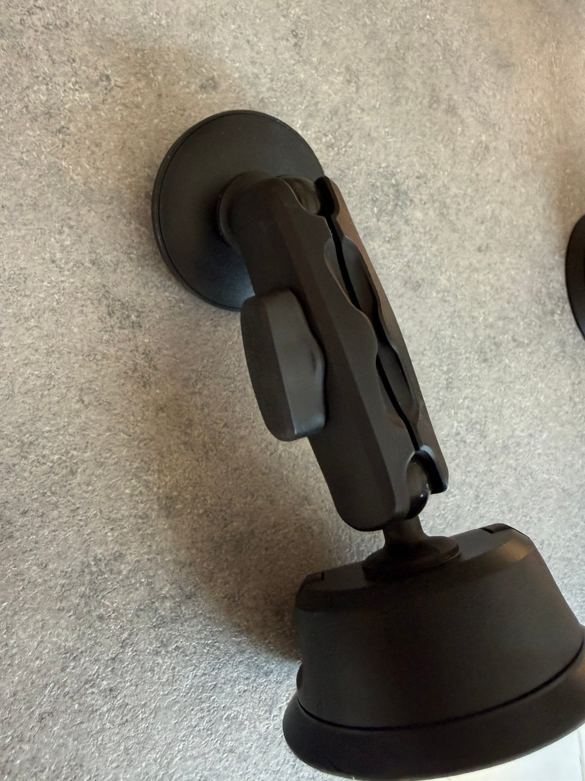 Quad Lock Telefoonhouder voor in de auto met magsafe en USBc, Ophalen of Verzenden, Zo goed als nieuw, Auto