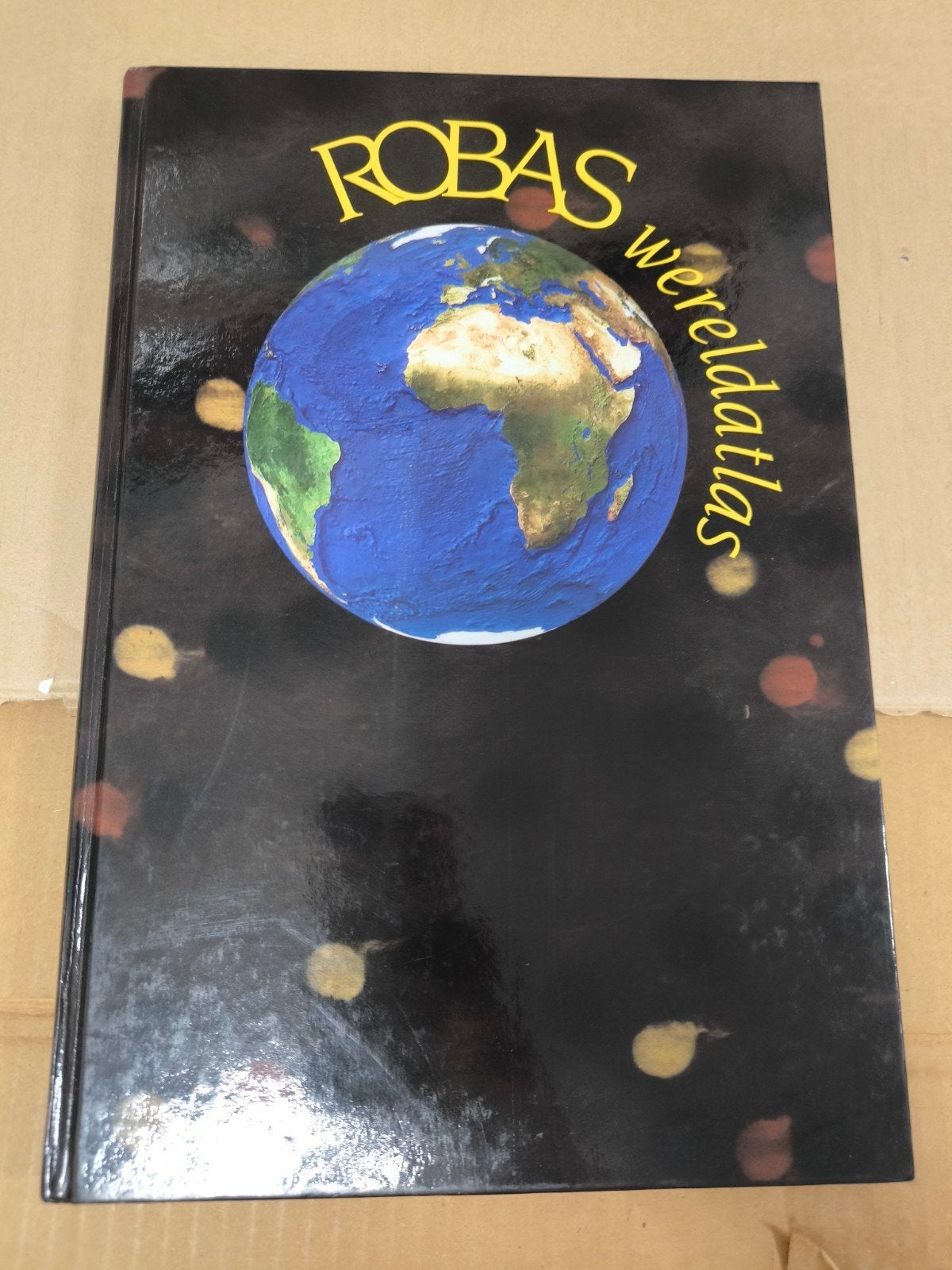 Robas Wereldatlas - Zo goed als nieuw, Ophalen, Overige atlassen, 2000 tot heden, Zo goed als nieuw