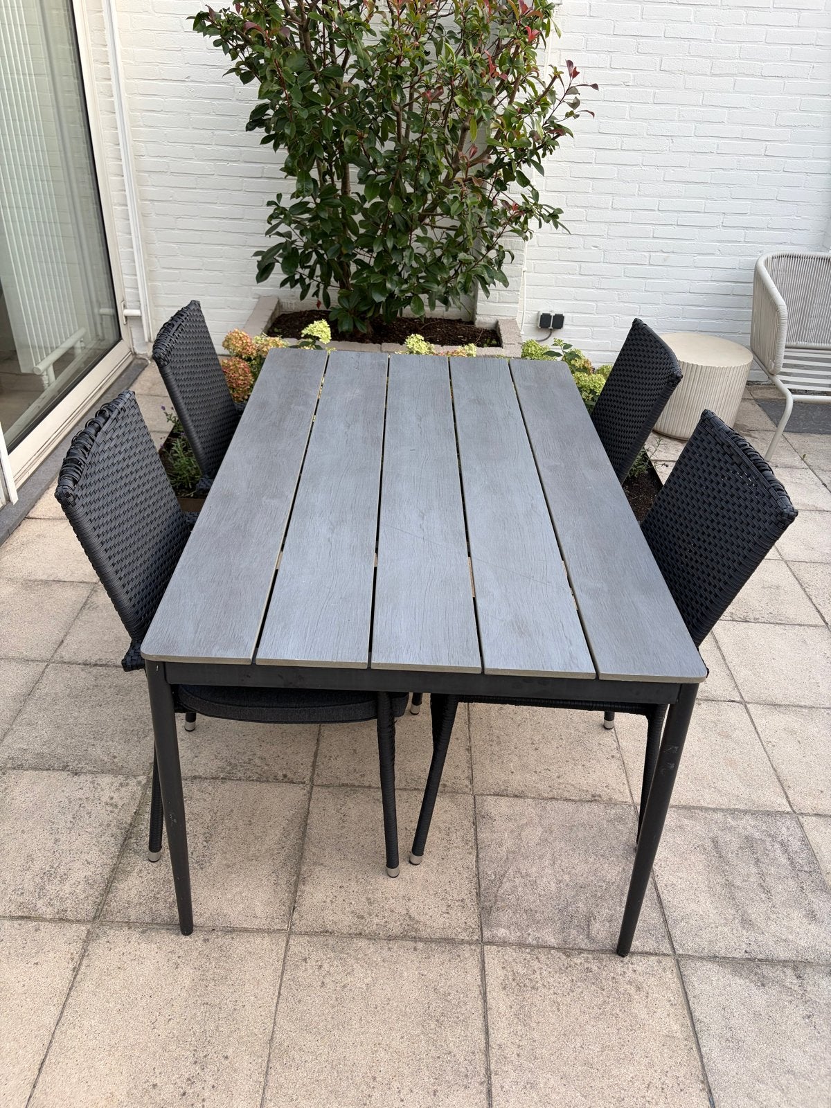 Jutlandia tuinset: tafel (150x90cm) met 4 stoelen en kussens, Ophalen, 4 zitplaatsen, Gebruikt, Eettafel