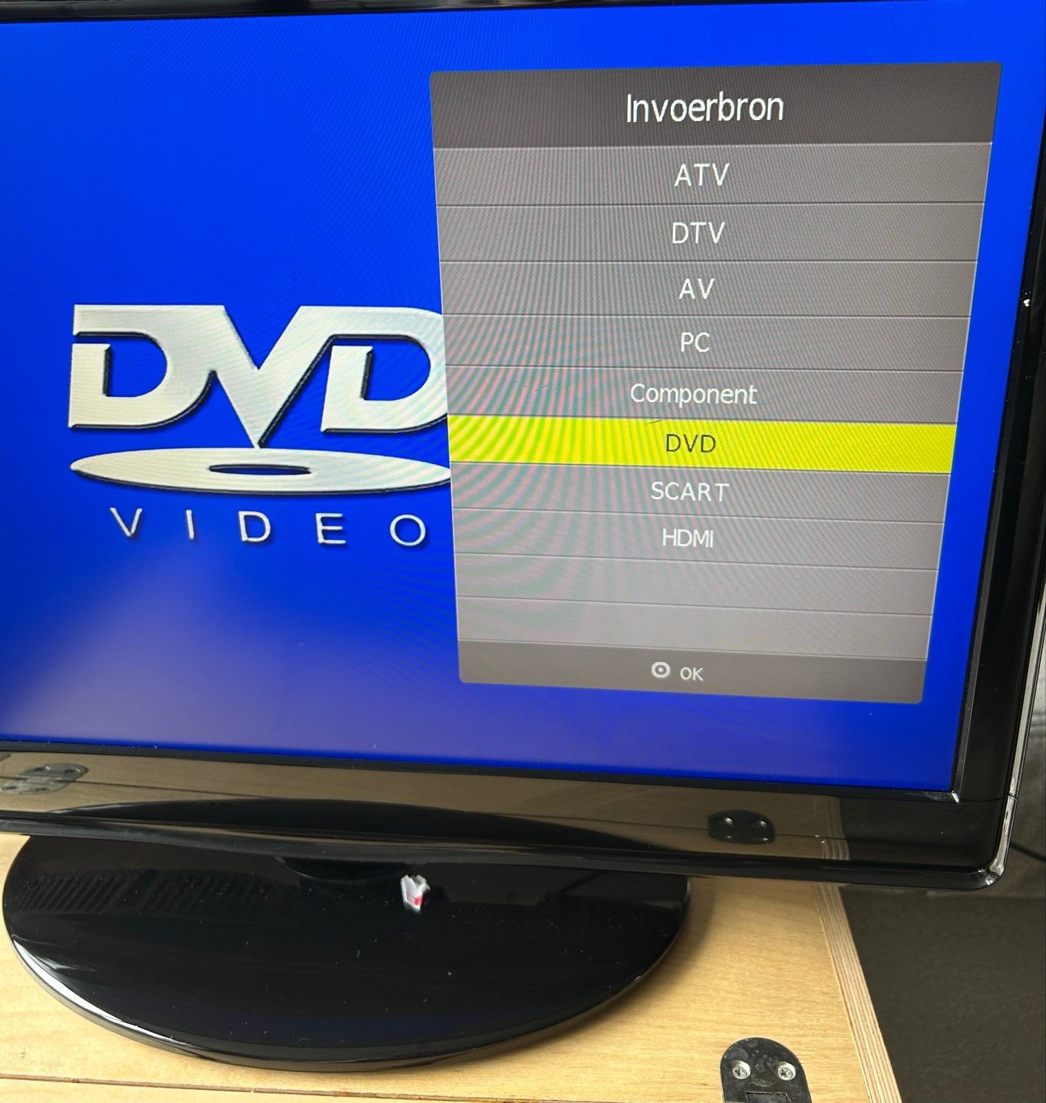 22 inch LCD/DVD TV -, Overige merken, 50 Hz, Ophalen of Verzenden, Zo goed als nieuw