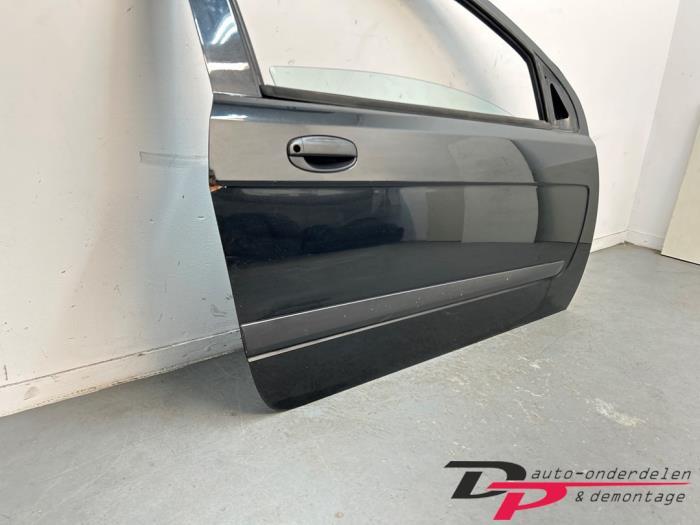 Portier 2Deurs rechts van een Chevrolet Aveo, Auto-onderdelen, Carrosserie en Plaatwerk, Gebruikt, Deur, -, Ophalen of Verzenden