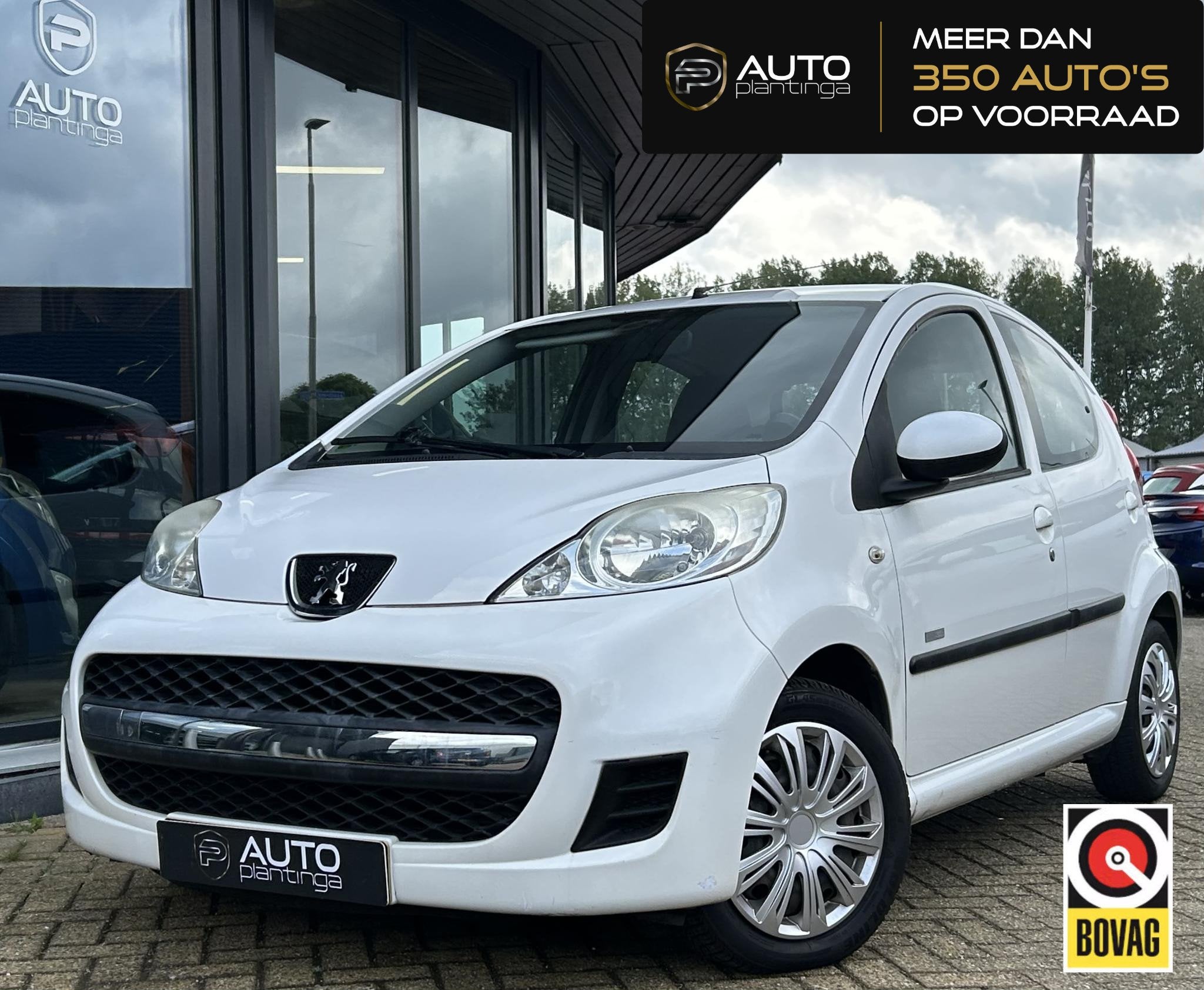 Peugeot 107 1.0-12V Millesim 200 | 1e Eigenaar | NL AUTO | A, Auto's, Voorwielaandrijving, Euro 5, Stof, Gebruikt