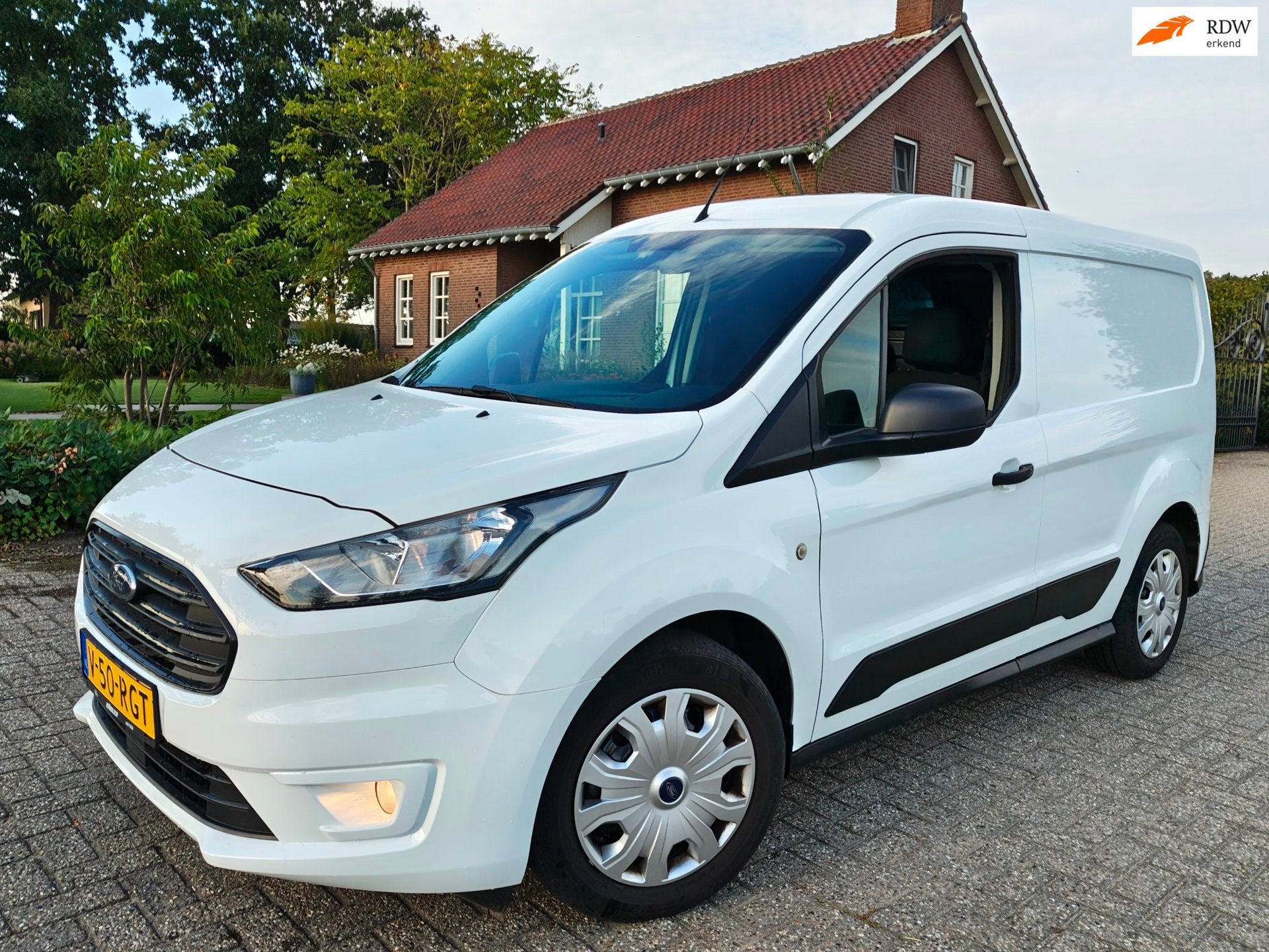 Ford Transit Connect 100pk Benzine 3-Zits met Airco, PDC !, Auto's, Voorwielaandrijving, Dealer onderhouden, Stof, Gebruikt