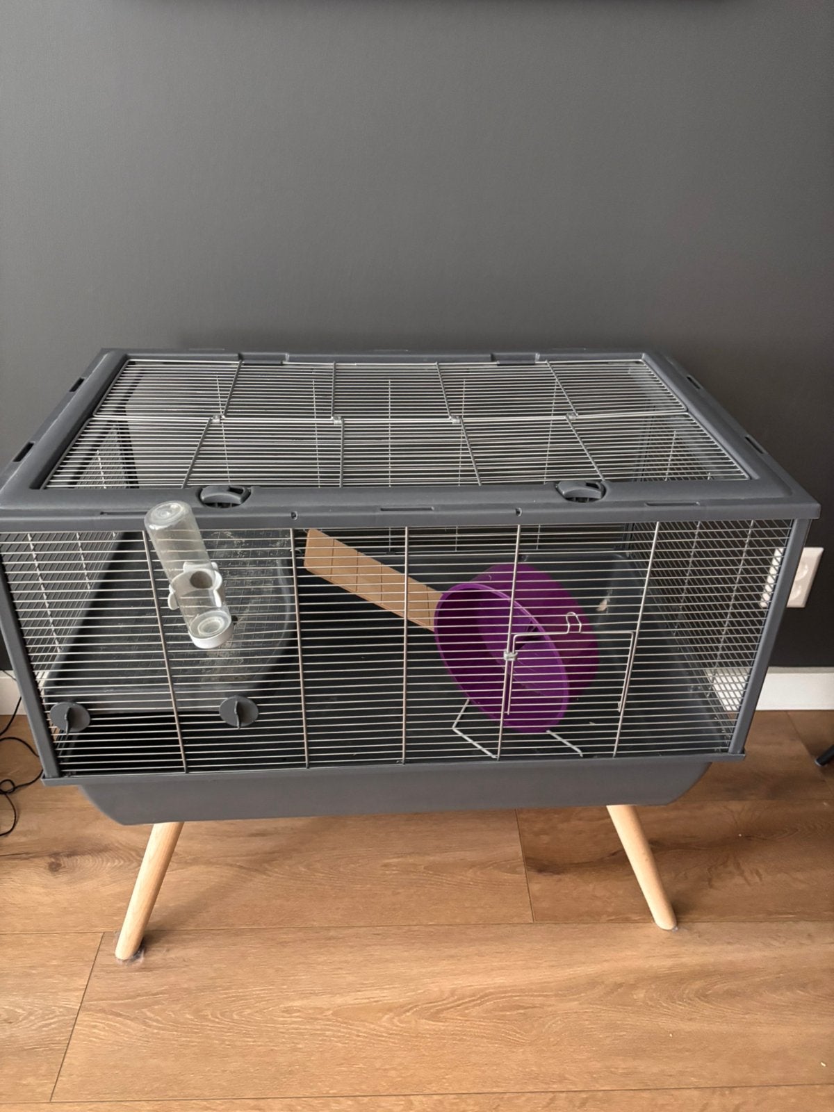 Hamsterkooi op poten antraciet., Ophalen, Kooi, 60 tot 90 cm, Zo goed als nieuw