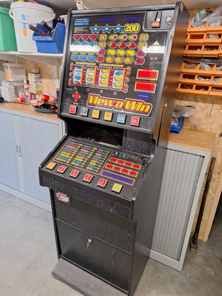 Gokkast View a Win - Klassieke Fruitautomaat, Verzamelen, Automaten | Gokkasten en Fruitautomaten, Euro, Ophalen, Gebruikt, Met sleutels