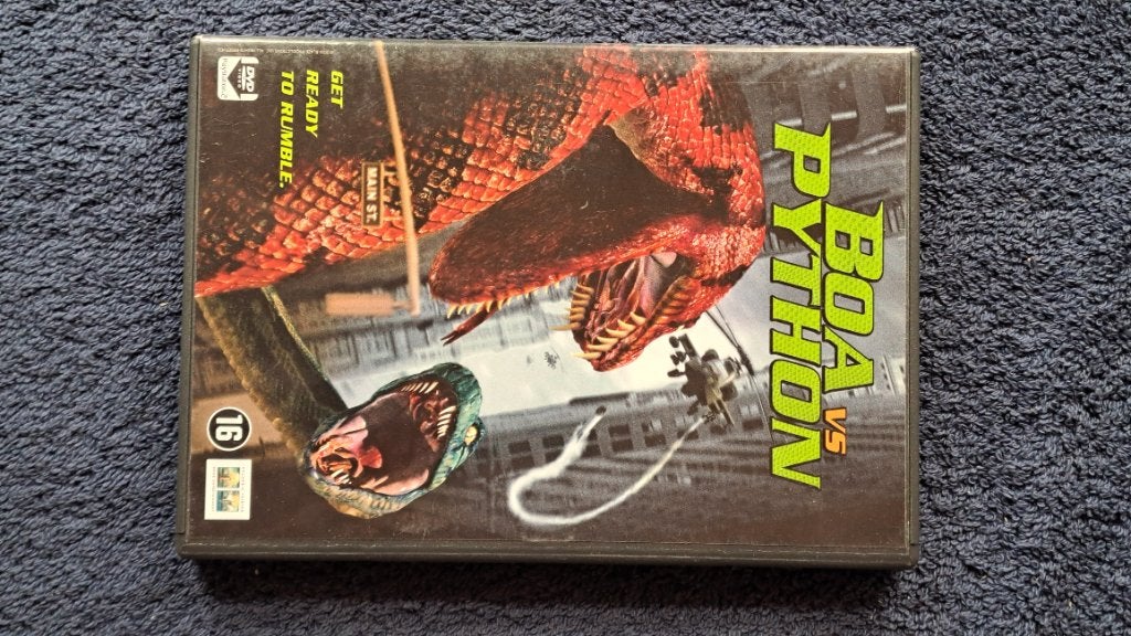 Boa vs Python, Alle leeftijden, Ophalen of Verzenden, Zo goed als nieuw