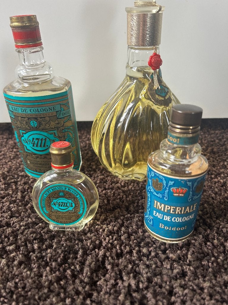 4711 klassieke eau de cologne flesjes, Verzamelen, Ophalen of Verzenden, Gebruikt, Parfumfles, Gevuld