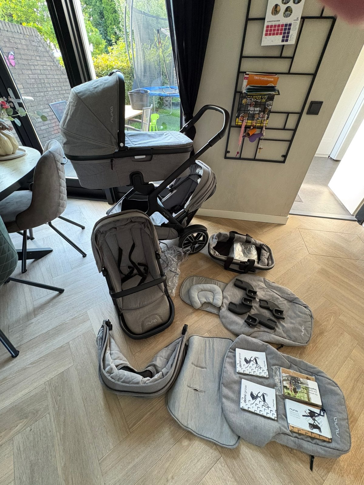 Nuna DEMI duo kinderwagen compleet met reiswieg, 2 zitjes, Kinderen en Baby's, Kinderwagens en Combinaties, Ophalen, Zo goed als nieuw