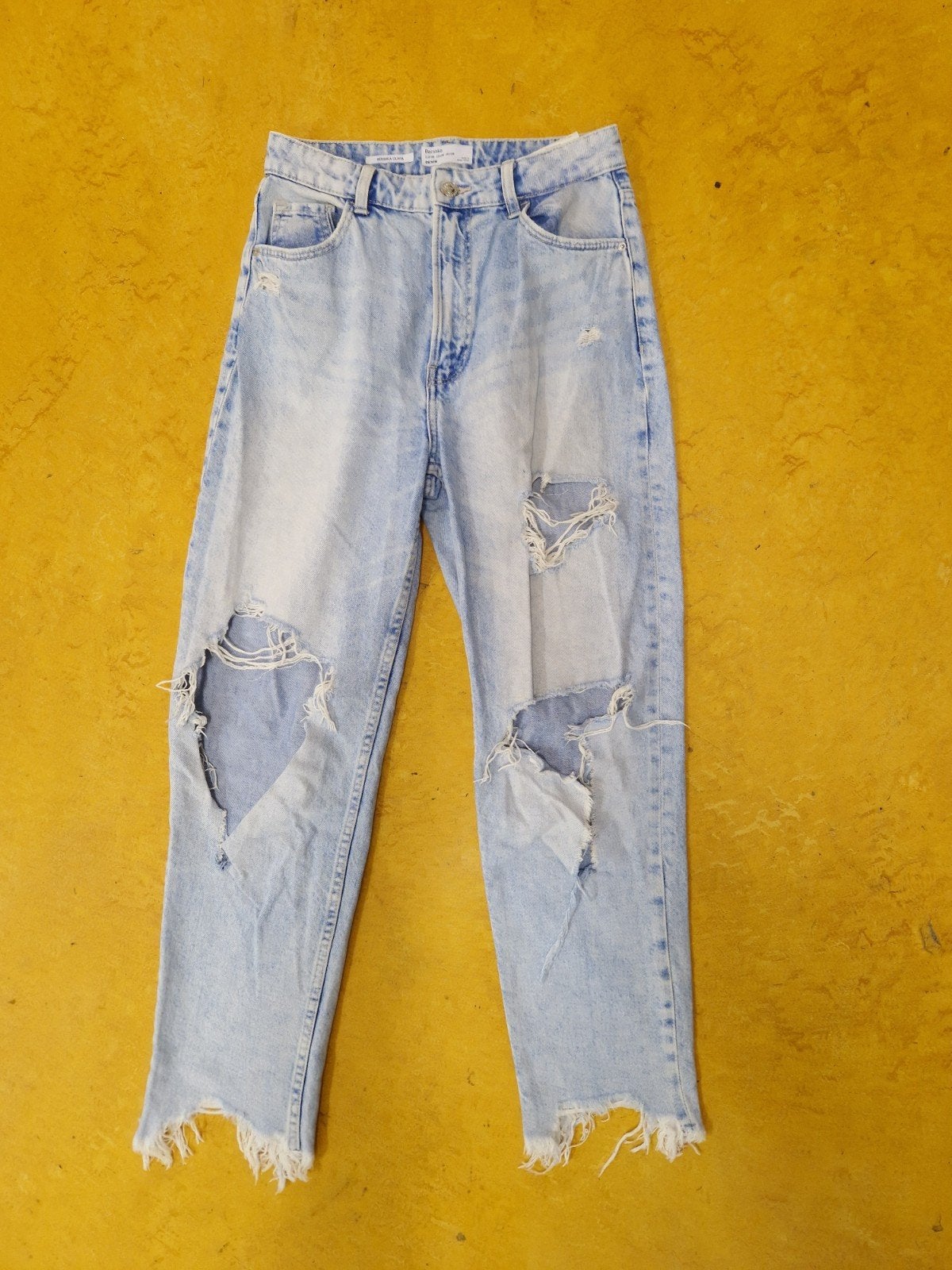 Leuke  jeans met gaten van BERSHKA maat 38, Ophalen of Verzenden, Nieuw, Blauw, W30 - W32 (confectie 38/40)