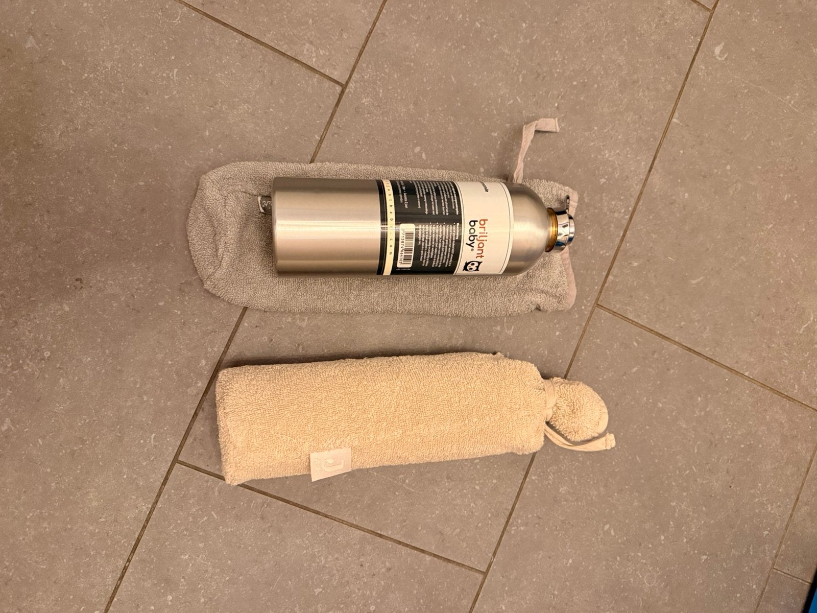2 Briljant kruiken + Jollein hoezen 1L als nieuw, Ophalen of Verzenden, Zo goed als nieuw